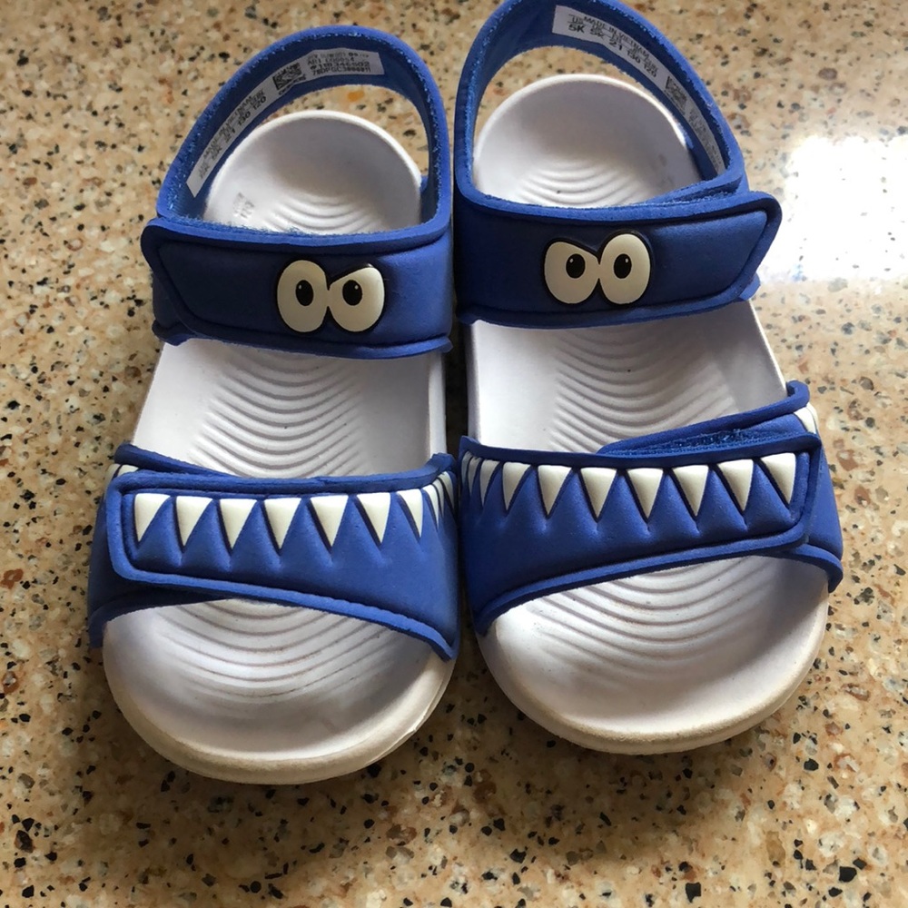 Adidas Altaswim sandals